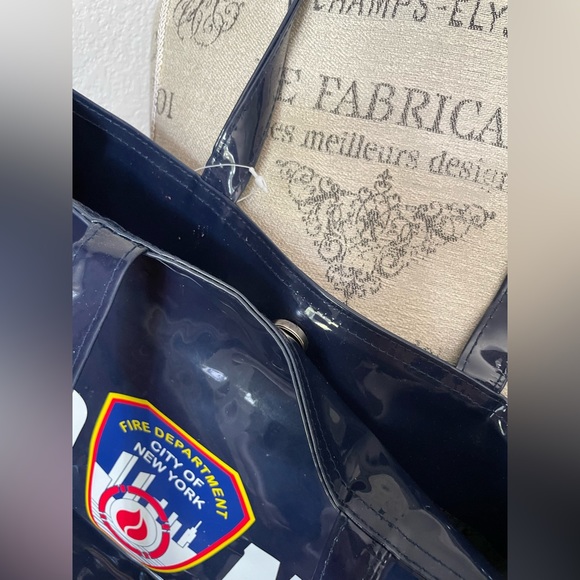 NWT Fire Dept City of NY - FDNY Navy Tote - Picture 13 of 14